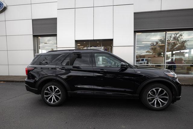 used 2025 Ford Explorer car, priced at $43,598
