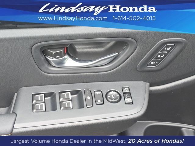 new 2025 Honda Pilot car, priced at $50,850