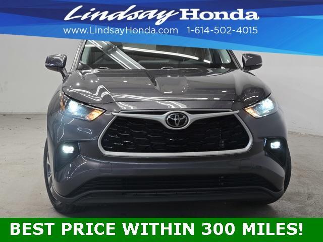 used 2023 Toyota Highlander car, priced at $35,380