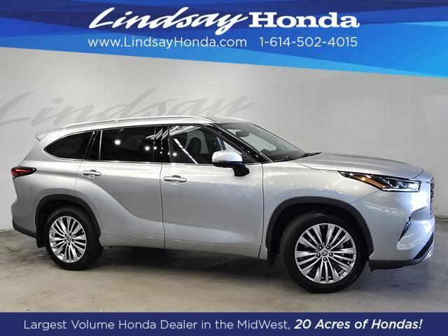 used 2024 Toyota Highlander car, priced at $50,995