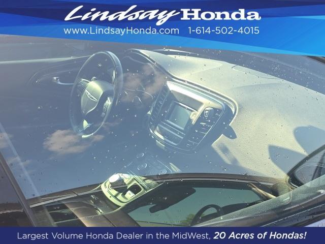used 2015 Chrysler 200 car