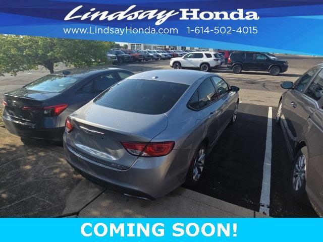 used 2015 Chrysler 200 car