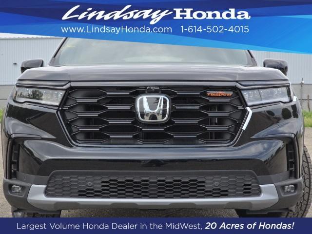 new 2025 Honda Pilot car, priced at $53,525