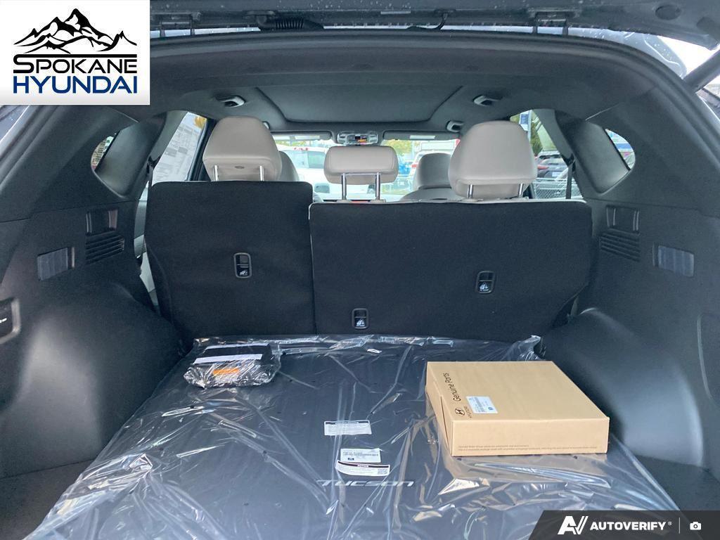 new 2026 Hyundai TUCSON Hybrid car, priced at $43,775