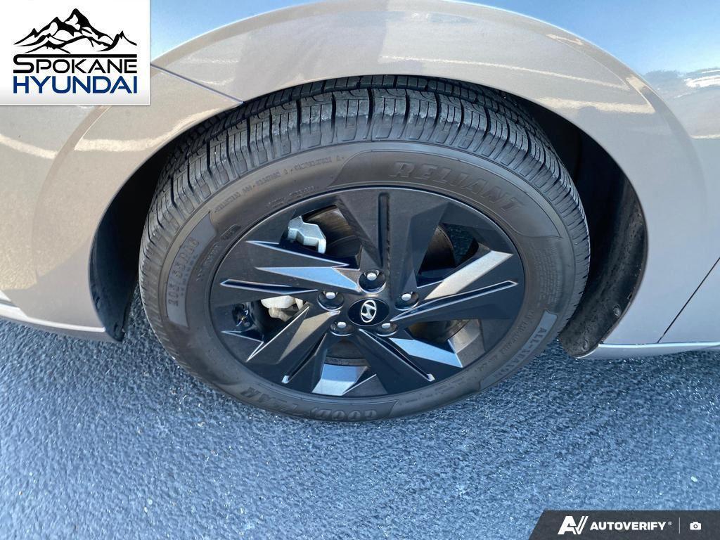 used 2022 Hyundai Elantra car