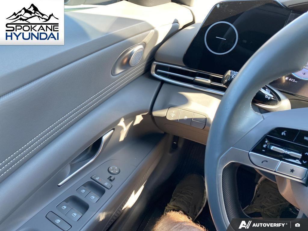 used 2024 Hyundai Elantra car