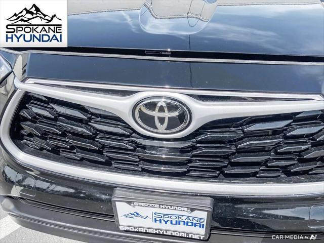 used 2022 Toyota Highlander car