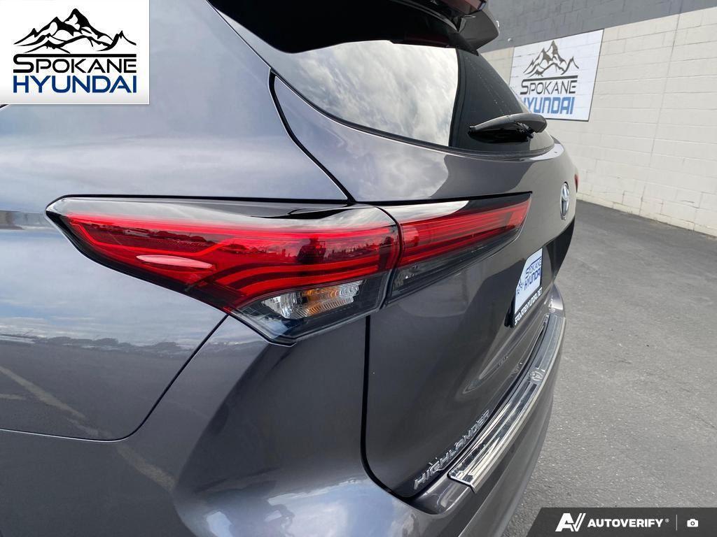used 2022 Toyota Highlander car
