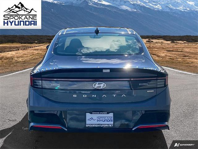 new 2025 Hyundai Sonata Hybrid car