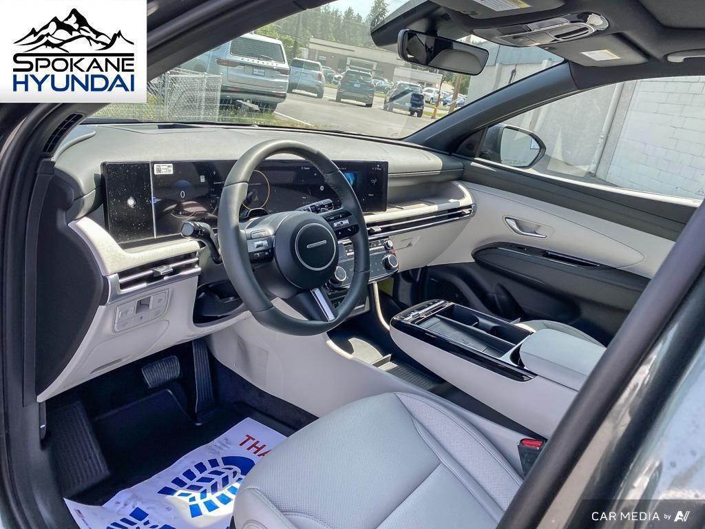 new 2025 Hyundai TUCSON Hybrid car, priced at $42,895