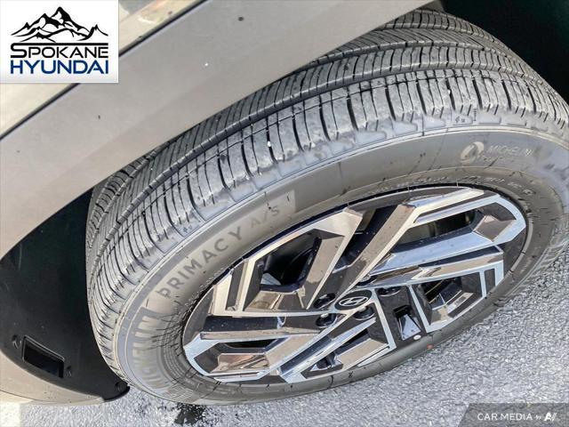new 2025 Hyundai TUCSON Hybrid car, priced at $42,895