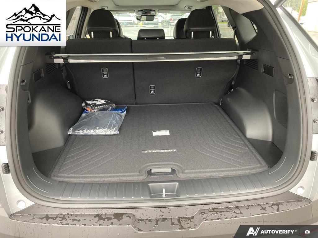 new 2025 Hyundai TUCSON Hybrid car, priced at $41,490