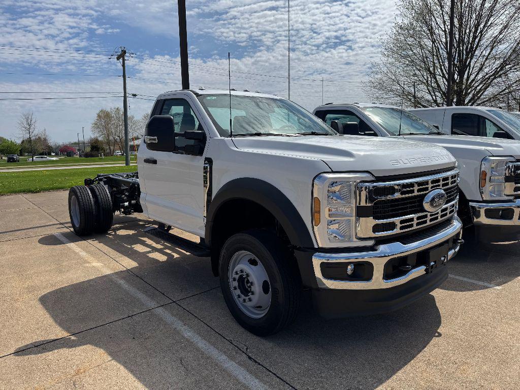 new 2025 Ford F-450 car, priced at $60,598