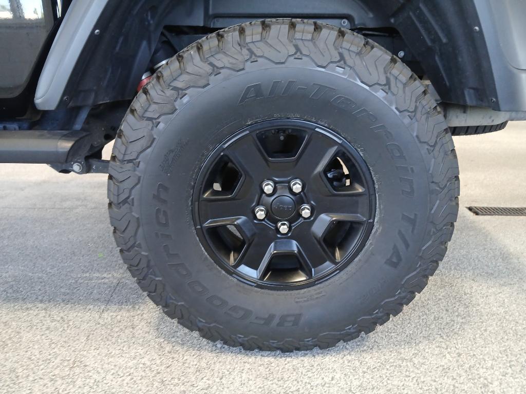 used 2021 Jeep Gladiator car, priced at $37,756