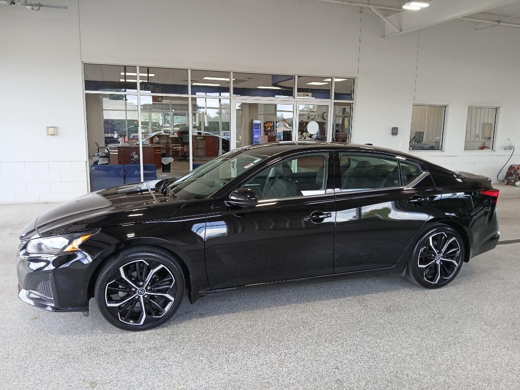 used 2023 Nissan Altima car, priced at $26,924