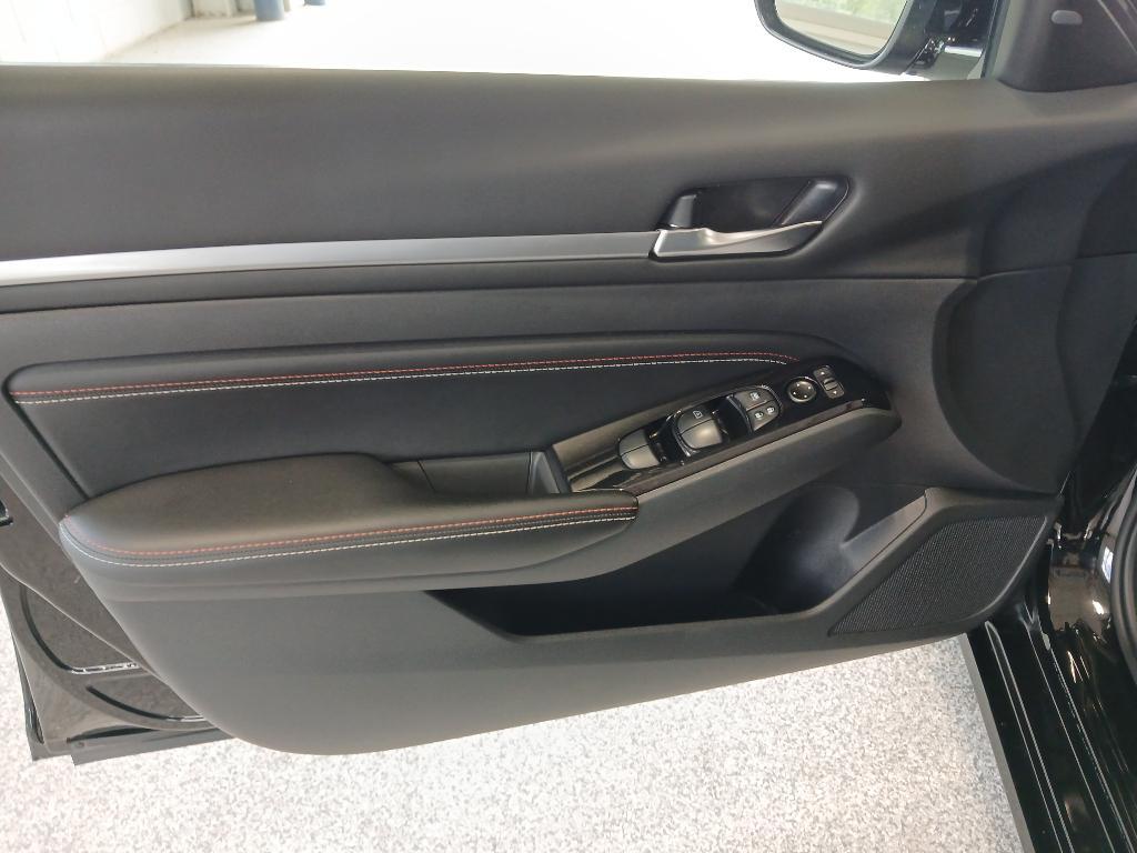 used 2023 Nissan Altima car, priced at $26,924