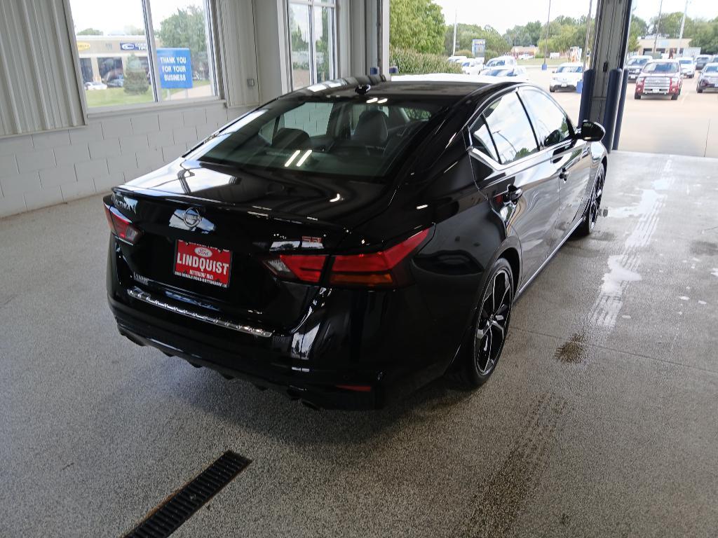 used 2023 Nissan Altima car, priced at $26,924