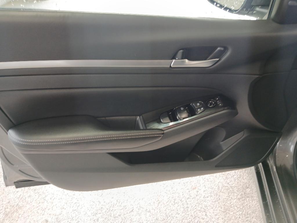 used 2023 Nissan Altima car, priced at $22,912