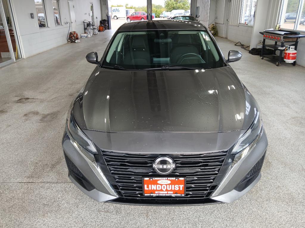 used 2023 Nissan Altima car, priced at $22,912