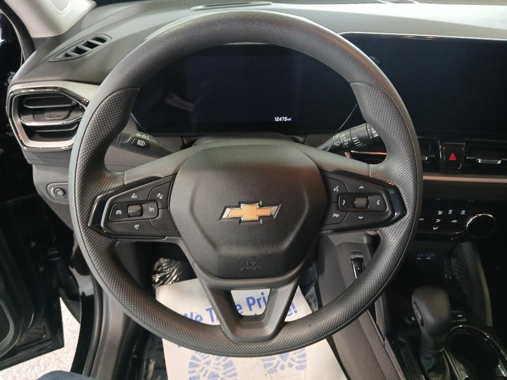 used 2025 Chevrolet TrailBlazer car, priced at $27,832