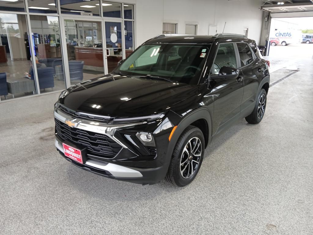 used 2025 Chevrolet TrailBlazer car, priced at $27,832