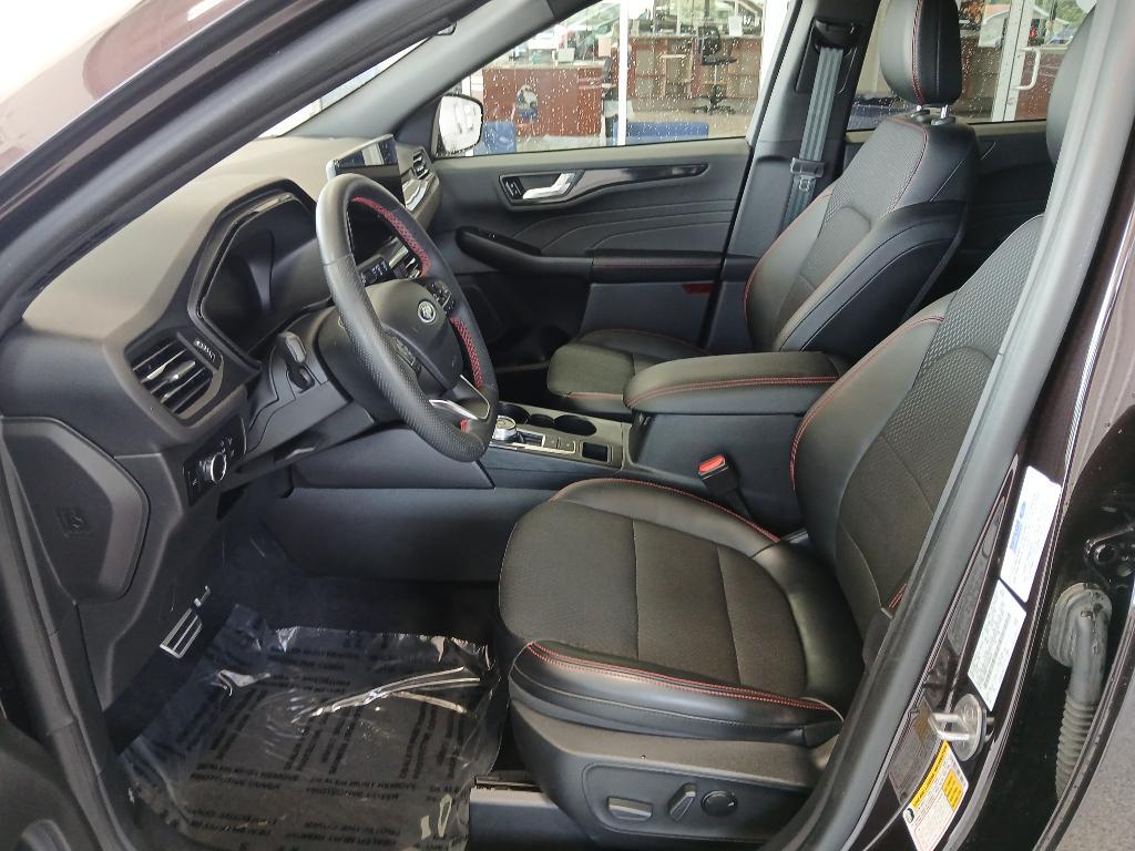 used 2023 Ford Escape car, priced at $28,990