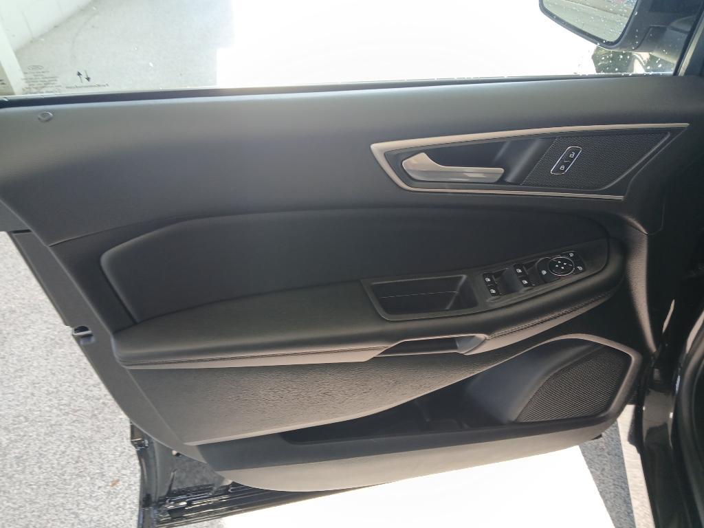 used 2023 Ford Edge car, priced at $30,484