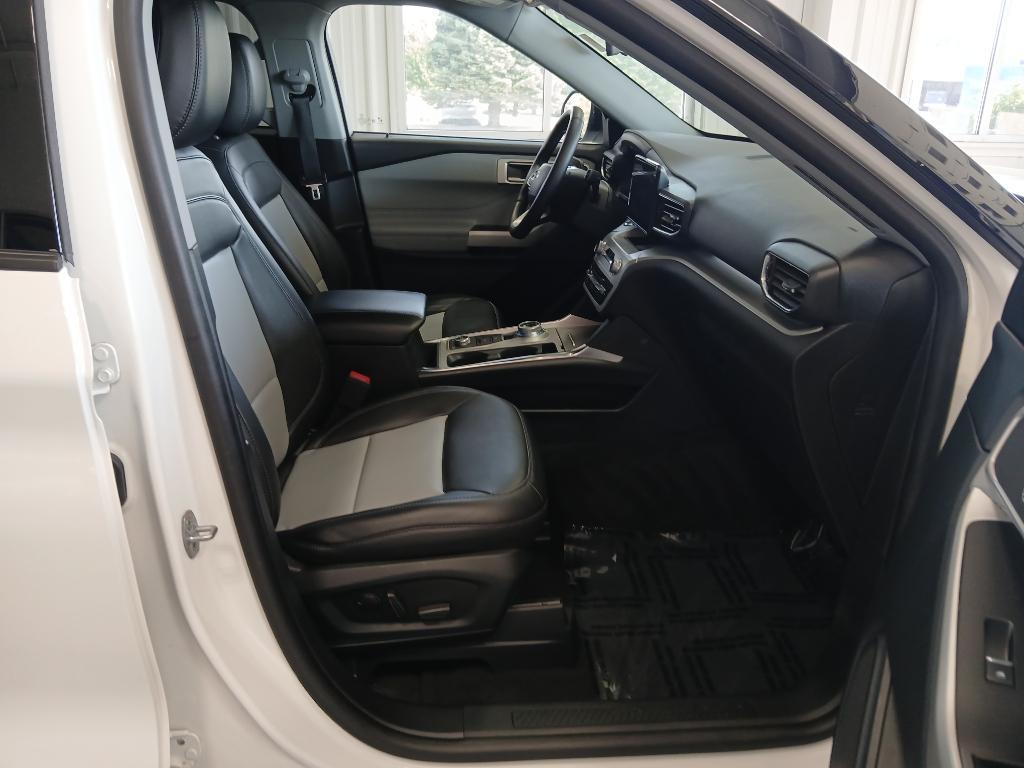 used 2022 Ford Explorer car, priced at $36,912