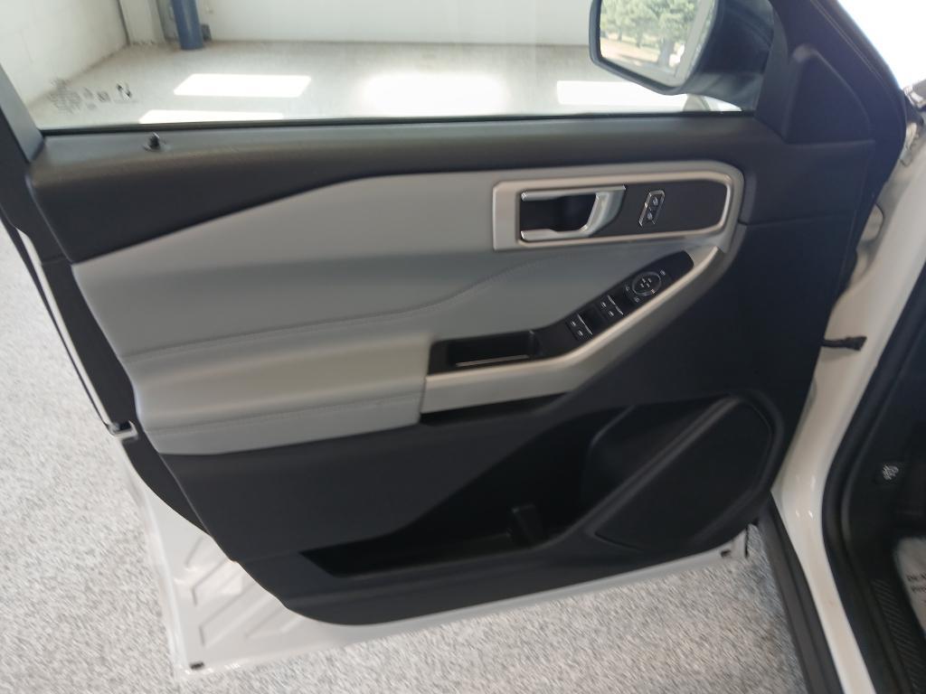 used 2022 Ford Explorer car, priced at $36,912