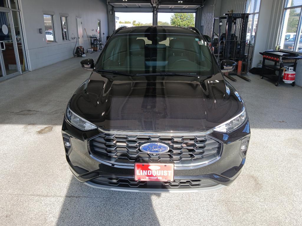 used 2023 Ford Escape car, priced at $30,912