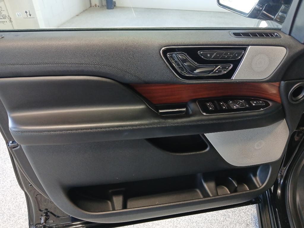 used 2020 Lincoln Navigator car, priced at $30,876