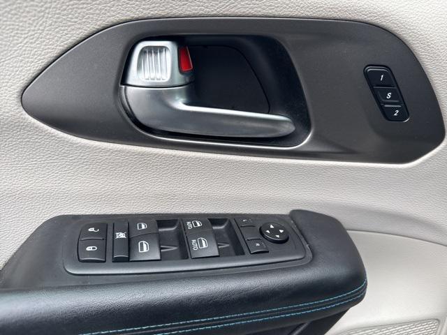 used 2021 Chrysler Pacifica car, priced at $16,997