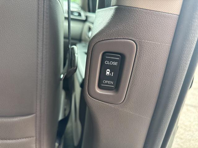 used 2016 Honda Odyssey car, priced at $15,900