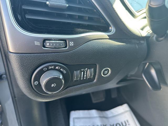 used 2020 Jeep Cherokee car, priced at $17,637