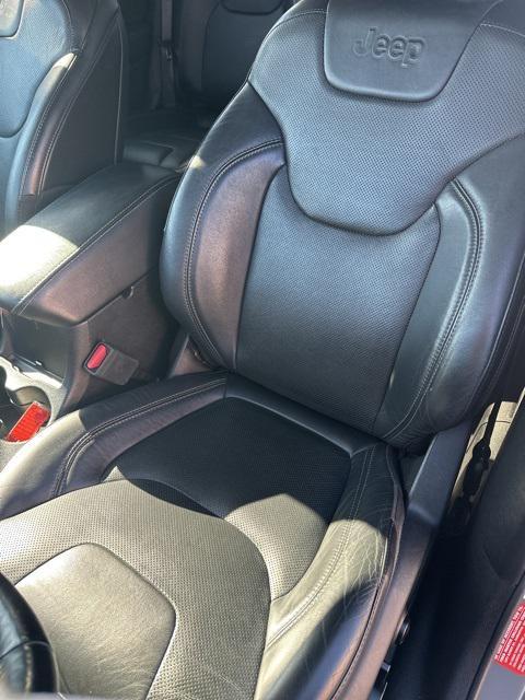 used 2020 Jeep Cherokee car, priced at $17,637