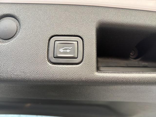 used 2019 Chevrolet Equinox car, priced at $18,900