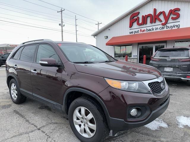 used 2013 Kia Sorento car, priced at $3,900