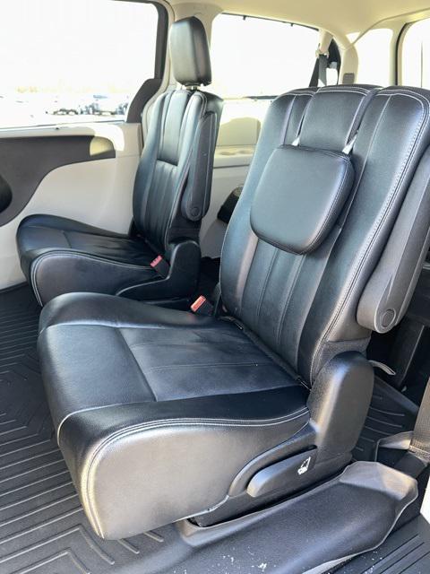 used 2014 Chrysler Town & Country car, priced at $7,700