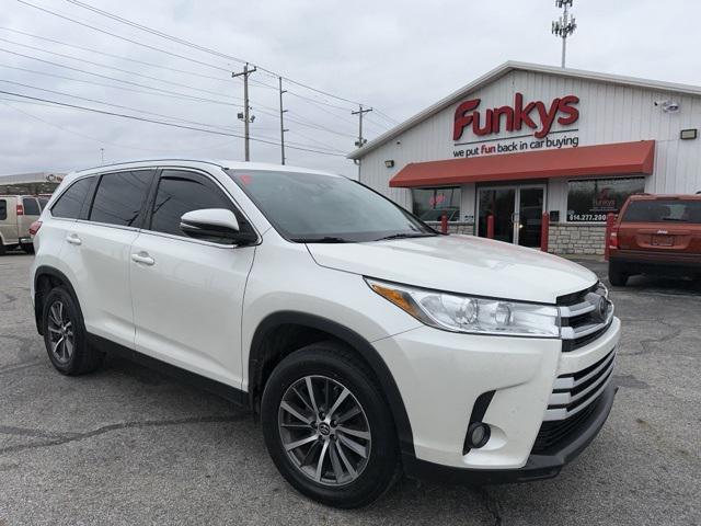 used 2019 Toyota Highlander car, priced at $21,995