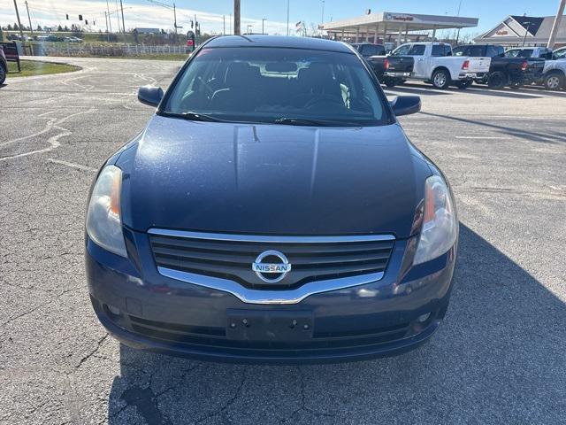 used 2009 Nissan Altima car, priced at $6,500