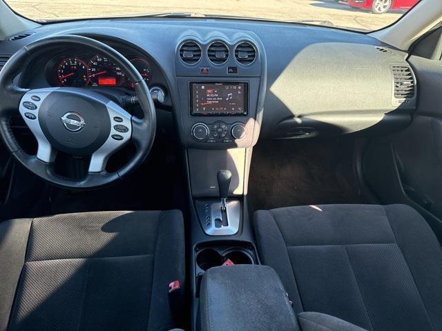 used 2009 Nissan Altima car, priced at $6,500