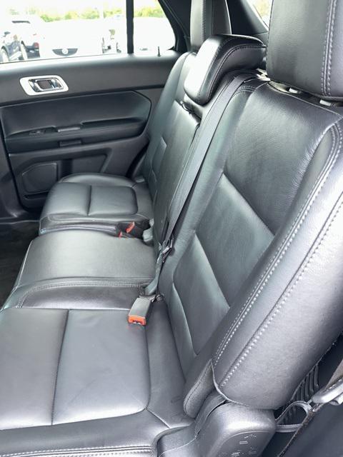 used 2015 Ford Explorer car, priced at $5,900