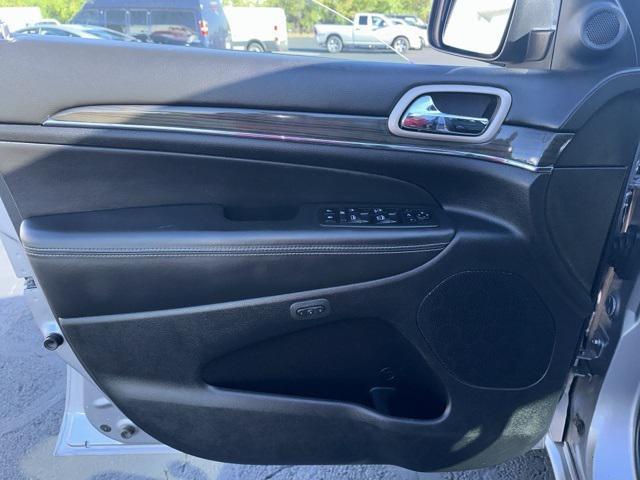 used 2014 Jeep Grand Cherokee car, priced at $11,900