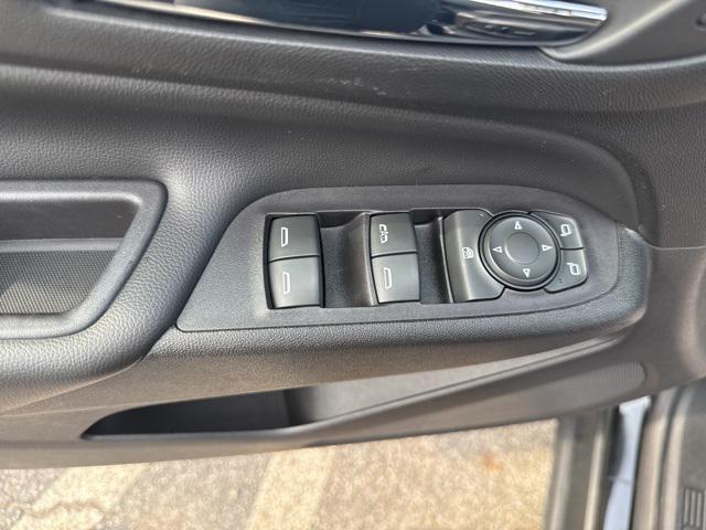 used 2020 Chevrolet Equinox car, priced at $18,900