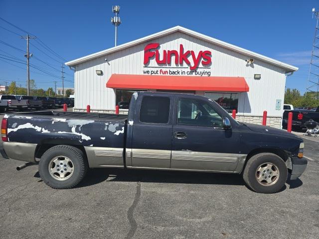 used 2001 Chevrolet Silverado 1500 car, priced at $3,000