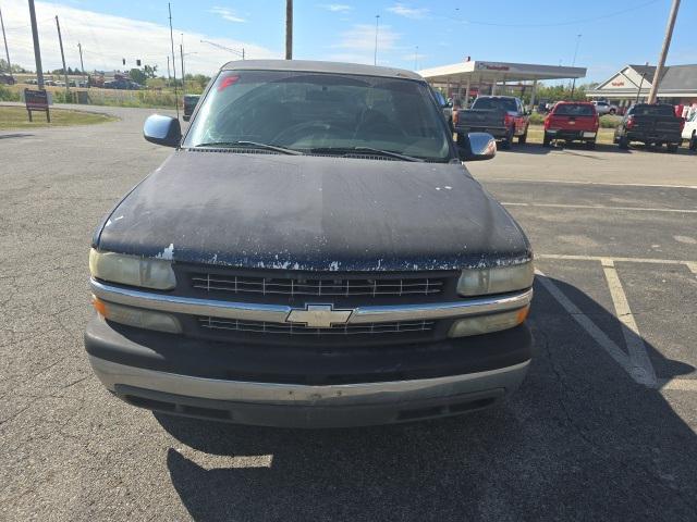 used 2001 Chevrolet Silverado 1500 car, priced at $3,000