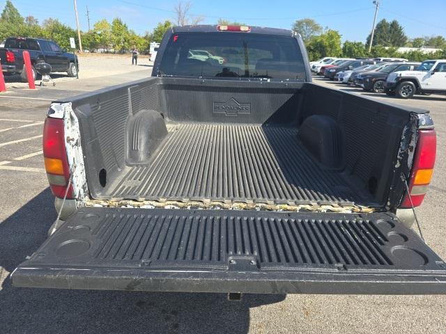 used 2001 Chevrolet Silverado 1500 car, priced at $3,000