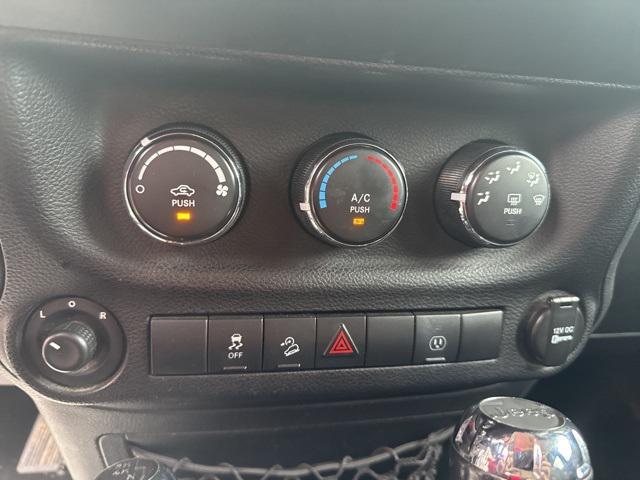 used 2013 Jeep Wrangler Unlimited car, priced at $20,500