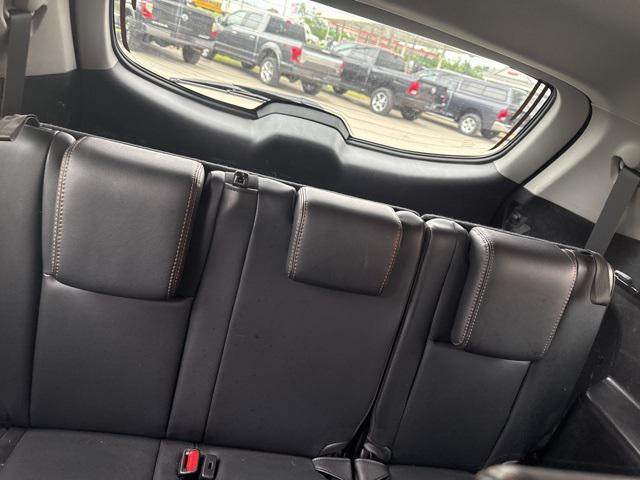 used 2018 Toyota Highlander car, priced at $21,200