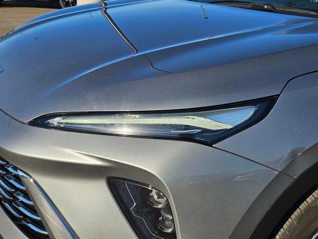 used 2025 Buick Envision car, priced at $31,000